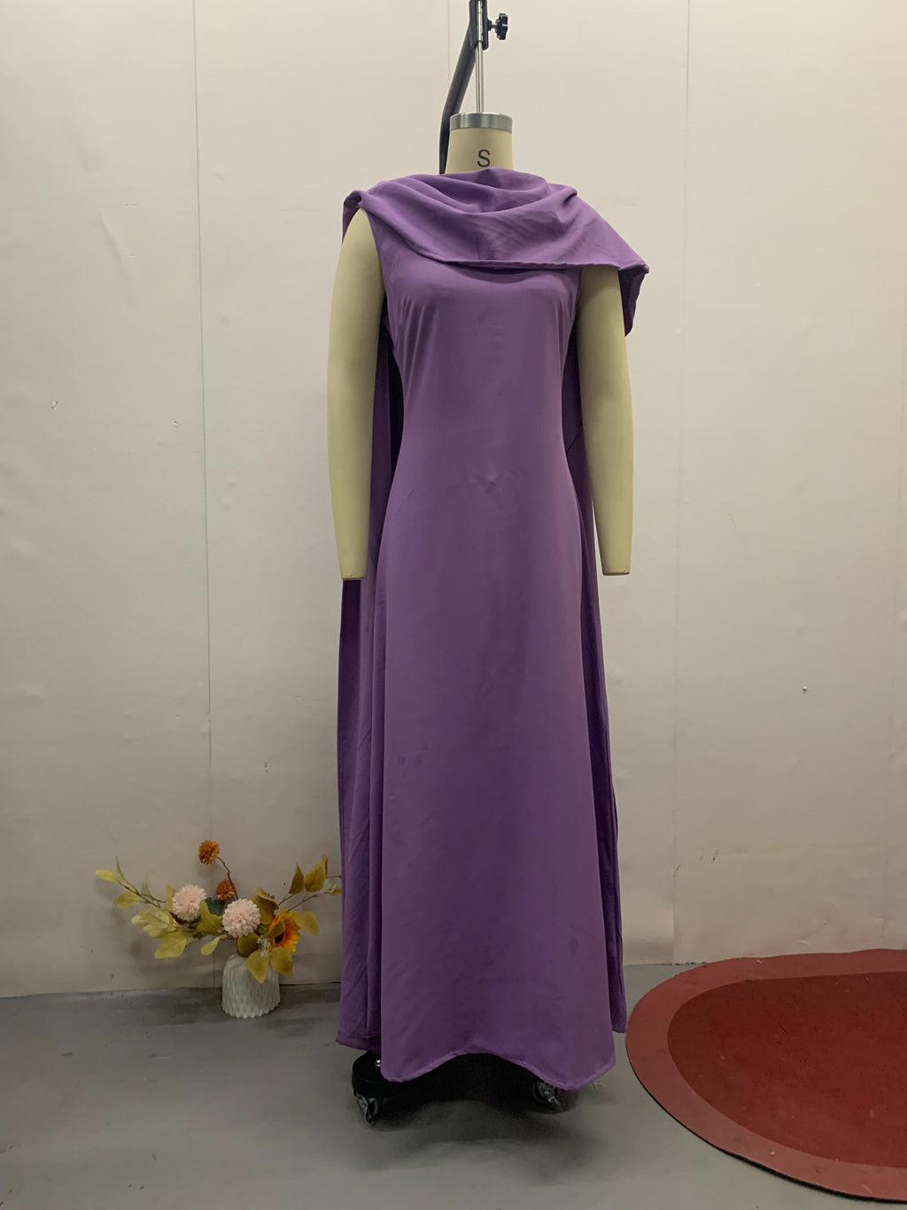 Elegant Solid Sleeveless Long Dress