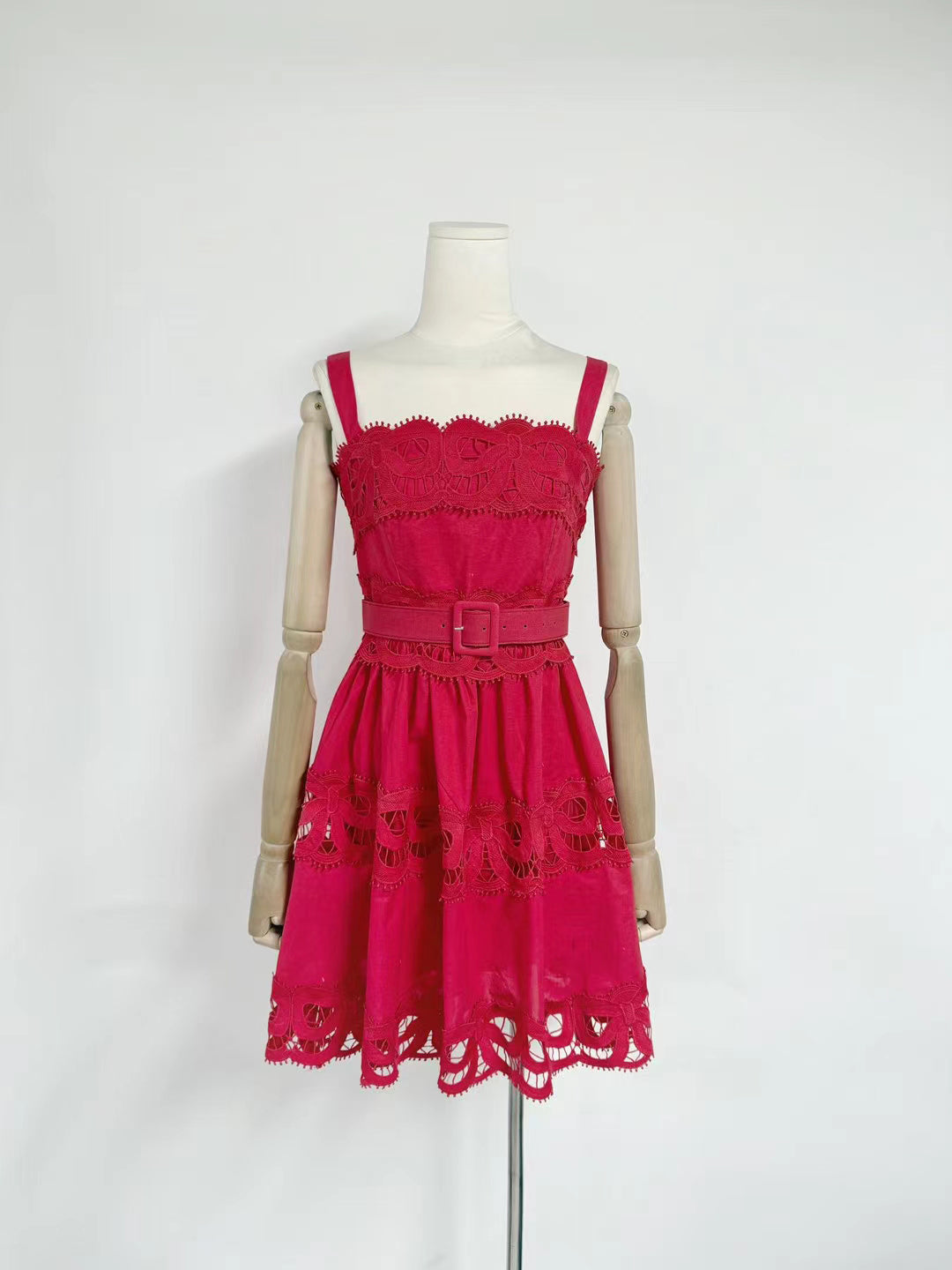 Hollow Out Sleeveless Short Dress