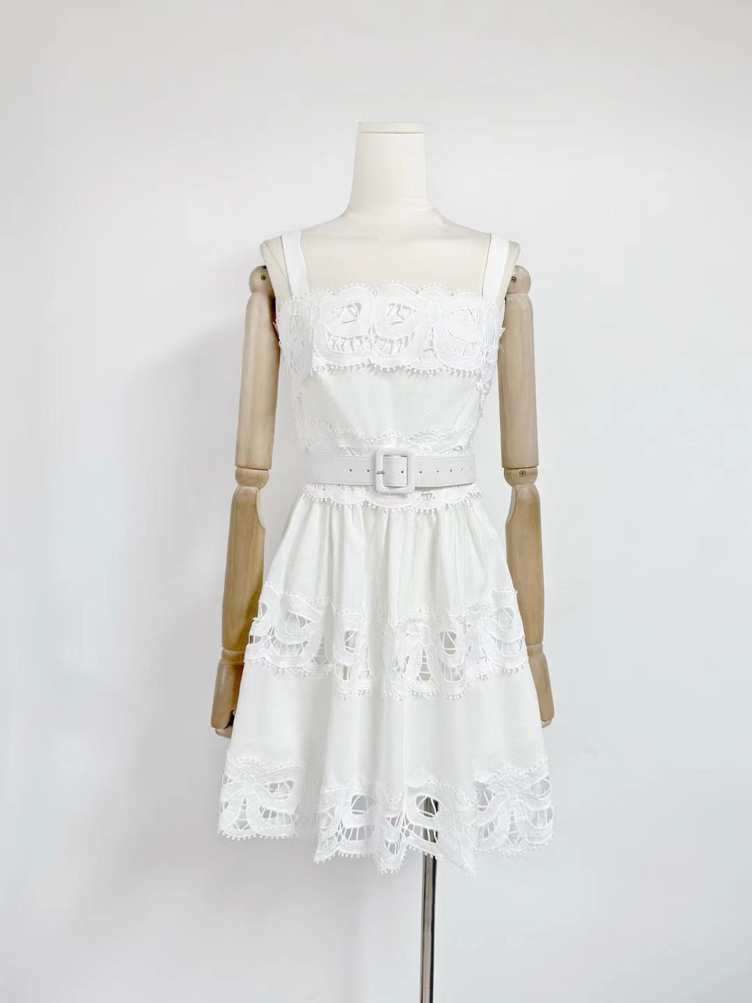 Hollow Out Sleeveless Short Dress