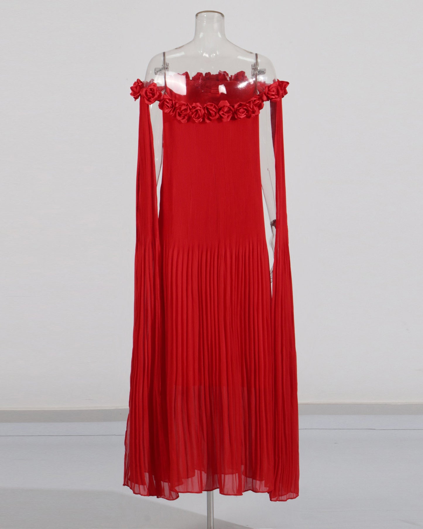 Red Off - Shoulder Pleated Floral Maxi Dress - SISPELL