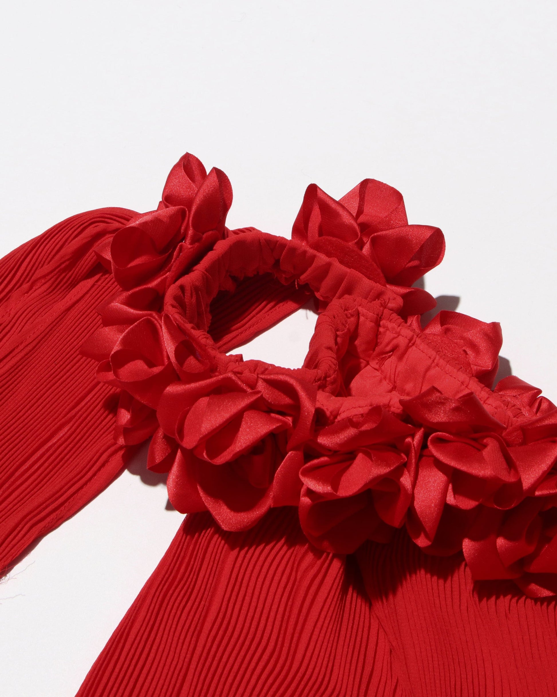 Red Off - Shoulder Pleated Floral Maxi Dress - SISPELL