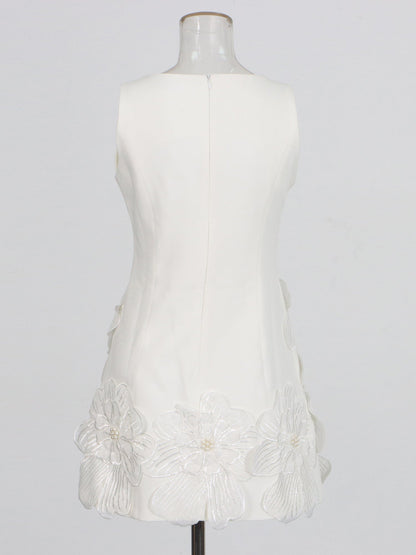 White Floral Appliqué Sleeveless Mini Dress - SISPELL