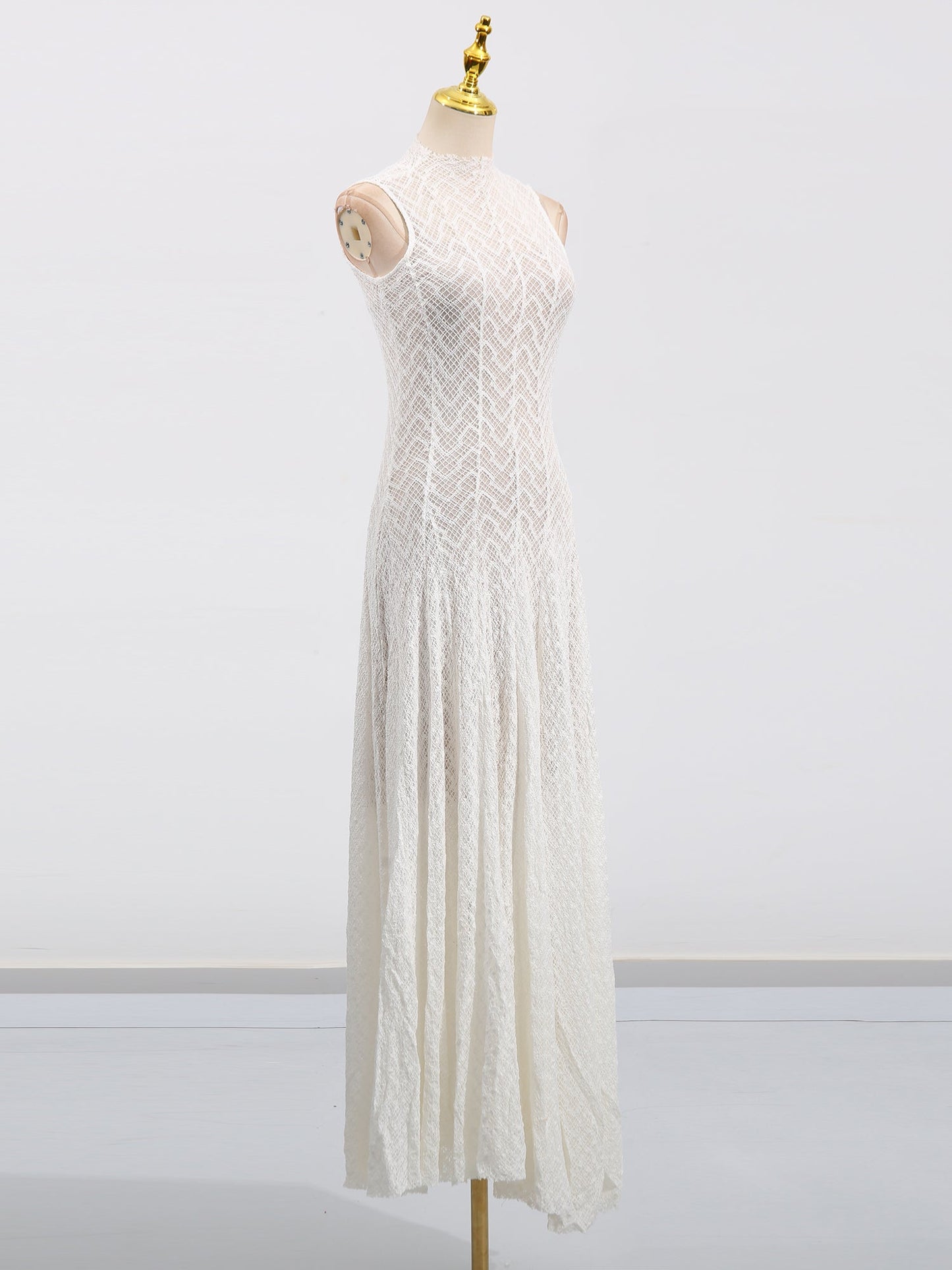 White Lace Sleeveless Maxi Dress with Mock Neck - SISPELL